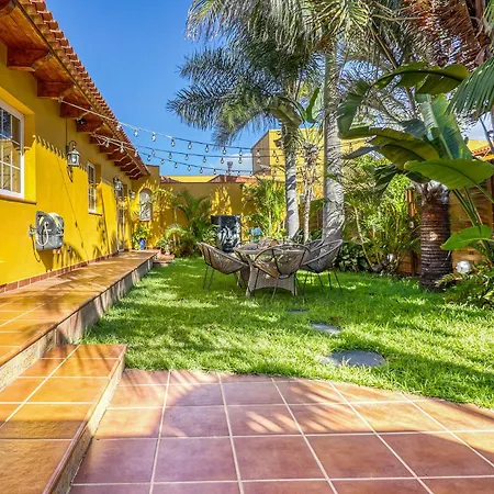 Holiday home Garden Paradise House W/ Bbq & Volcano View *